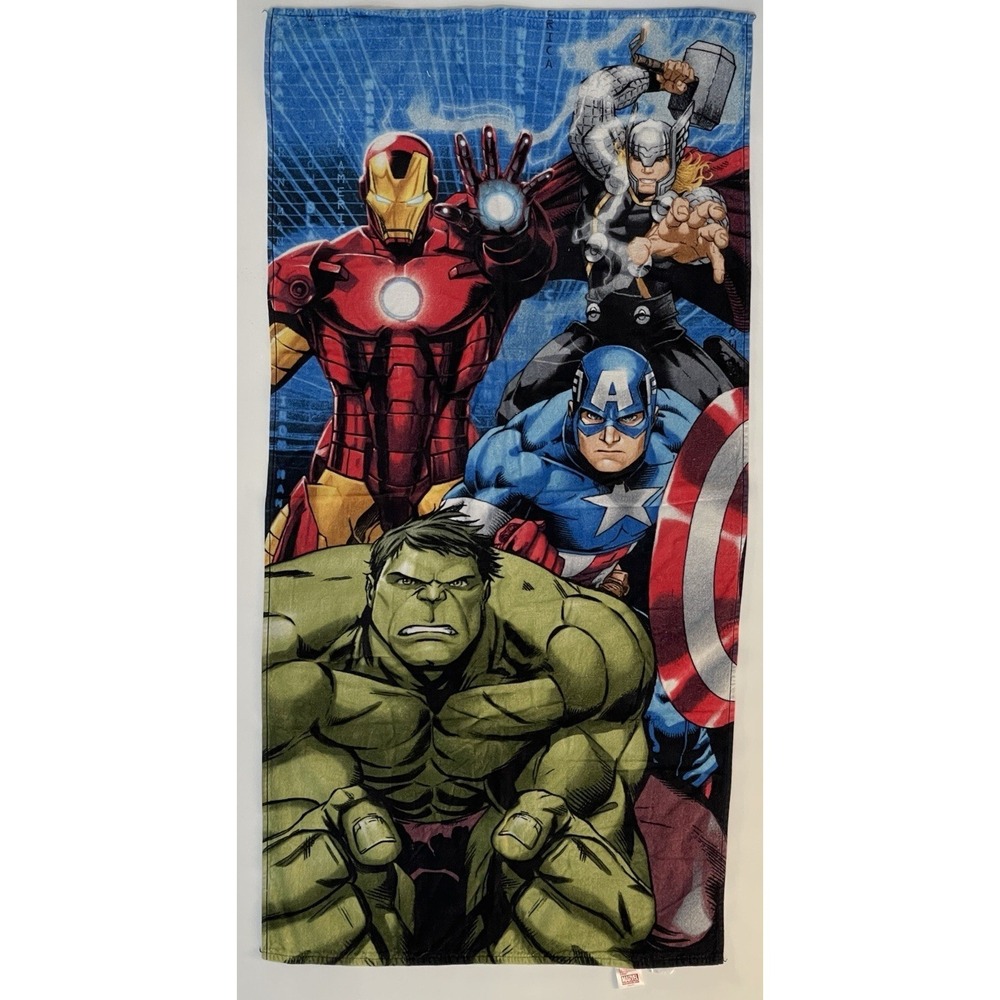 Vtg. Marvel Beach Towel The‎ Avengers Ironman Hulk Thor Captain America 33"x 58"